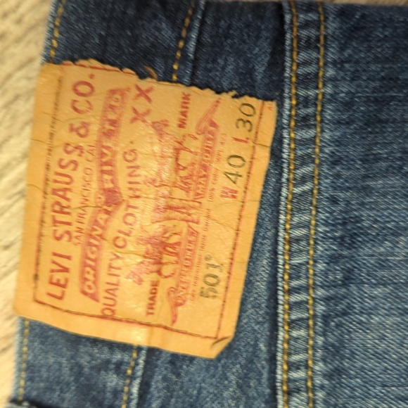 End Levi's 501 button fly jeans size 40/30 - Picture 2 of 3